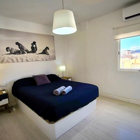 Malaga Vialia Deluxe Apartamento Exterior foto
