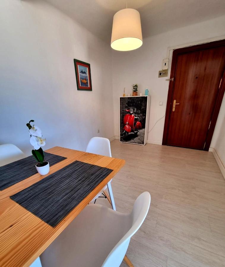 Malaga Vialia Deluxe Apartamento Exterior foto